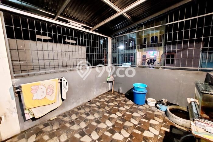 Ruko Dijual di Bandung LT 161m2 & LB 480m2 Lokasi Terbaik! Ruko Dijual di Bandung LT 161m2 & LB 480m2 Lokasi Terbaik!