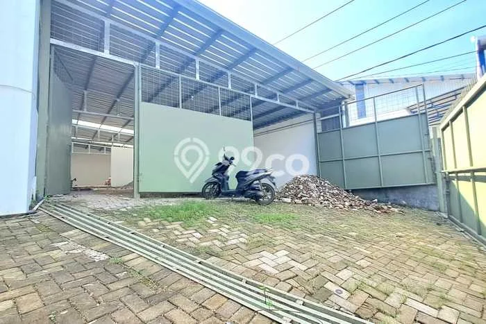 FOR RENT! Gudang di Taman Kopo Indah Cocok untuk Bisnis 200m2 FOR RENT! Gudang di Taman Kopo Indah Cocok untuk Bisnis 200m2