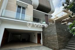 Dijual Rumah Luas Elegan Dengan View Eksklusif di Pantai Indah Kapuk, Jakarta Utara Dijual Rumah Luas Elegan Dengan View Eksklusif di Pantai Indah Kapuk, Jakarta Utara