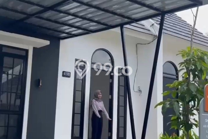 For Sale Rumah 2 Kamar Lokasi Ideal Nyaman dan Strategis di Driyorejo For Sale Rumah 2 Kamar Lokasi Ideal Nyaman dan Strategis di Driyorejo