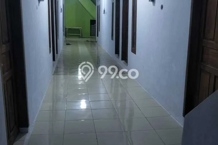 Rumah Kost untuk Dijual di Kuningan dengan 18 KT, 18 KM, Luas 350m2 Rumah Kost untuk Dijual di Kuningan dengan 18 KT, 18 KM, Luas 350m2