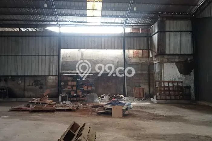 Gudang Kawasan Niaga di Ciledug, Luas 500m², Siap Operasional Gudang Kawasan Niaga di Ciledug, Luas 500m², Siap Operasional