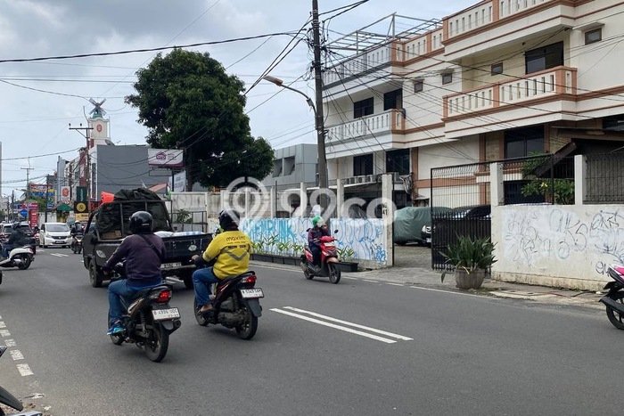 Disewakan Ruko komersial di Palmerah luas bangunan 690m2 Disewakan Ruko komersial di Palmerah luas bangunan 690m2