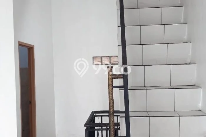 AREA BERKEMBANG! Ruko Disewakan Kawasan Bintara, Luas 420m², Ready Operasional AREA BERKEMBANG! Ruko Disewakan Kawasan Bintara, Luas 420m², Ready Operasional