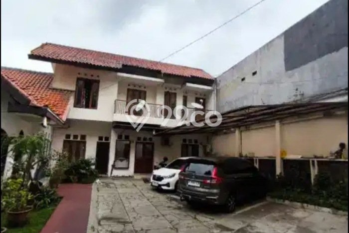 Rumah kawasan Kebayoran Baru, 2 KM, Pemandangan Kota, LT 400m² Bangunan 200m² Rumah kawasan Kebayoran Baru, 2 KM, Pemandangan Kota, LT 400m² Bangunan 200m²