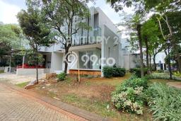 Hunian Mewah LB 150m2 Siap Huni Desain Elegan di Bintaro, Jakarta Selatan Hunian Mewah LB 150m2 Siap Huni Desain Elegan di Bintaro, Jakarta Selatan