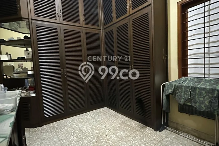 Rumah Eksklusif Dijual LT 1100m2 di Kebon Jeruk, Jakarta Barat Rumah Eksklusif Dijual LT 1100m2 di Kebon Jeruk, Jakarta Barat