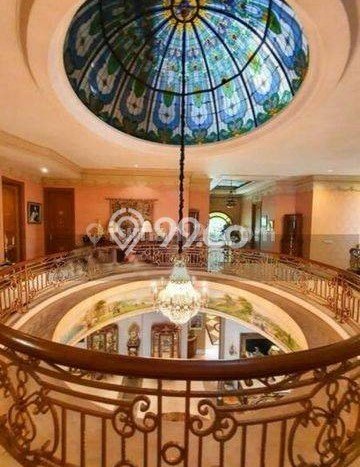 Rumah Nyaman 8 KT LB 1800m2 Kondisi Bagus di Pondok Indah Rumah Nyaman 8 KT LB 1800m2 Kondisi Bagus di Pondok Indah