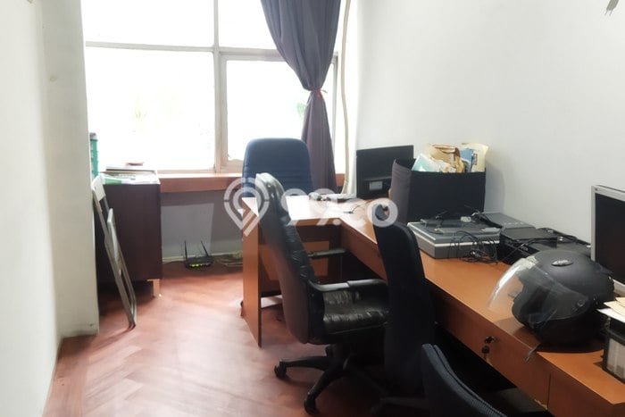 AREA KOMERSIAL! Ruko di Tebet, Luas 265m2m², Lokasi Strategis AREA KOMERSIAL! Ruko di Tebet, Luas 265m2m², Lokasi Strategis