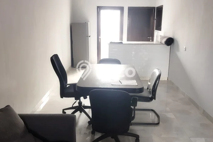 AREA KOMERSIAL! Ruko di Tebet, Luas 265m2m², Lokasi Strategis AREA KOMERSIAL! Ruko di Tebet, Luas 265m2m², Lokasi Strategis