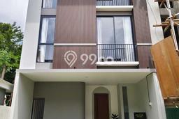 Rumah Luxury Modern Siap Huni di Lebak Bulus Jakarta Selatan Rumah Luxury Modern Siap Huni di Lebak Bulus Jakarta Selatan