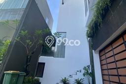 Rumah Luxury Modern Tanpa Renovasi di Ragunan Jakarta Selatan Rumah Luxury Modern Tanpa Renovasi di Ragunan Jakarta Selatan