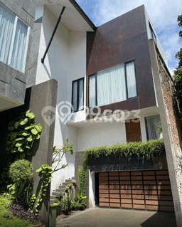 Dijual Rumah Luas Elegan Dengan View Eksklusif di Ragunan, Jakarta Selatan Dijual Rumah Luas Elegan Dengan View Eksklusif di Ragunan, Jakarta Selatan