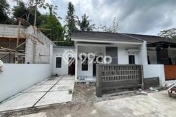 Jual Rumah Murah Meriah Mlati Punya 3 Kamar & LT 92m2 Jual Rumah Murah Meriah Mlati Punya 3 Kamar & LT 92m2