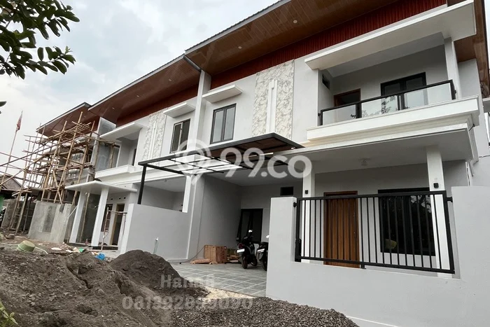 For Sale Rumah 3 Kamar Lokasi Ideal Nyaman dan Strategis di Godean For Sale Rumah 3 Kamar Lokasi Ideal Nyaman dan Strategis di Godean