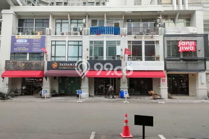 Ruko Disewa di Jakarta Pusat dengan LB 202m2 Area Komersial Ramai Ruko Disewa di Jakarta Pusat dengan LB 202m2 Area Komersial Ramai