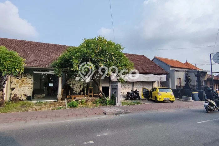 Ruko Area Strategis Kawasan Kerobokan Kelod, Luas 128m², Siap Usaha Ruko Area Strategis Kawasan Kerobokan Kelod, Luas 128m², Siap Usaha