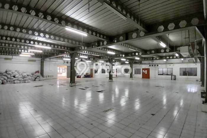 Unit Gudang Dijual di Bandung LT 2000m2 & LB 2000m2 Unit Gudang Dijual di Bandung LT 2000m2 & LB 2000m2