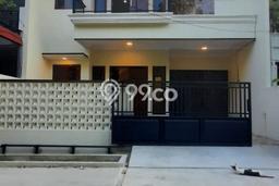 Rumah di Pondok Kelapa, Jakarta Timur, Luas 120m² LB 150m² Rumah di Pondok Kelapa, Jakarta Timur, Luas 120m² LB 150m²