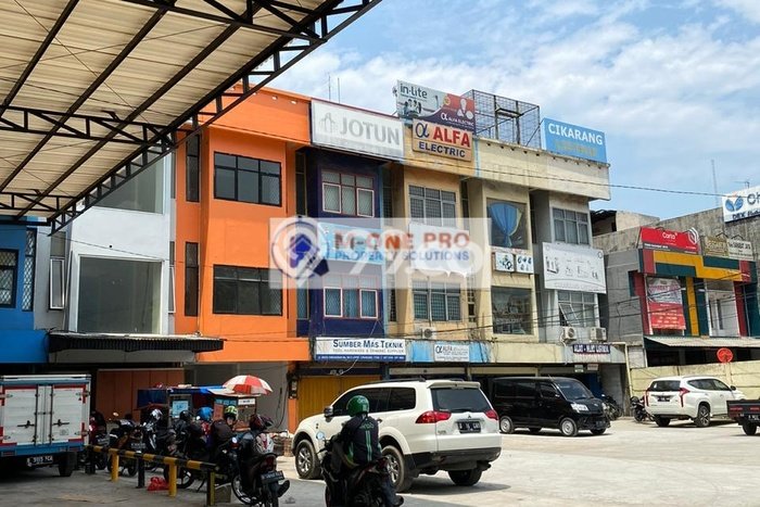 Unit Ruko Dijual di Bekasi LT 75m2 & LB 325m2 Unit Ruko Dijual di Bekasi LT 75m2 & LB 325m2