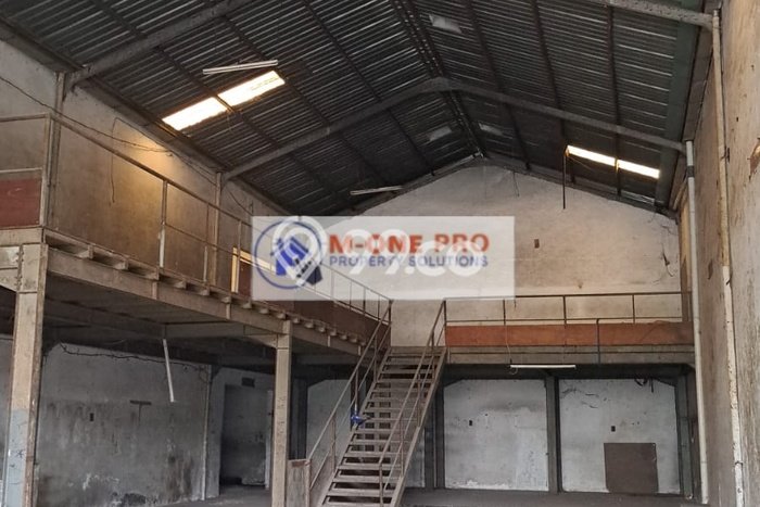AREA TERBAIK! Gudang Kawasan , Luas 829m2m², Pengunjung Tinggi AREA TERBAIK! Gudang Kawasan , Luas 829m2m², Pengunjung Tinggi