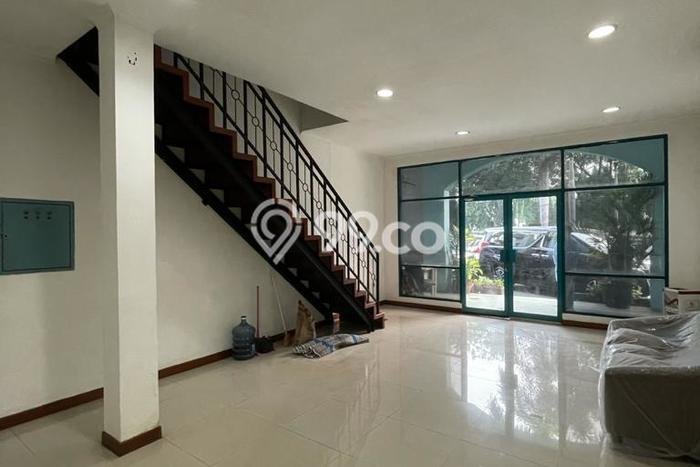 Ruko untuk Disewa di Pusat Jakarta Selatan Luas Bangunan 225m2 Ruko untuk Disewa di Pusat Jakarta Selatan Luas Bangunan 225m2