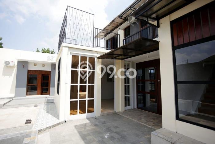 Kost Dijual Lokasi Strategis Sleman Yogyakarta 10 Kamar Tidur Kost Dijual Lokasi Strategis Sleman Yogyakarta 10 Kamar Tidur