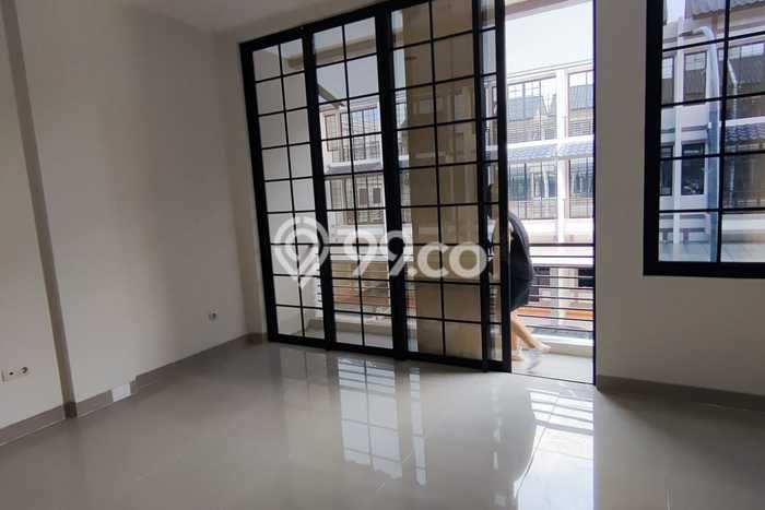 Ruko Dijual di Prime Area Jakarta Utara Luas 212m2 Ruko Dijual di Prime Area Jakarta Utara Luas 212m2