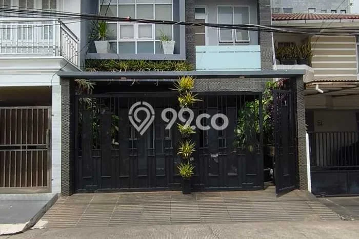 Rumah Cantik Siap Huni Di Kelapa Gading Luas 225m2 Aman Rumah Cantik Siap Huni Di Kelapa Gading Luas 225m2 Aman