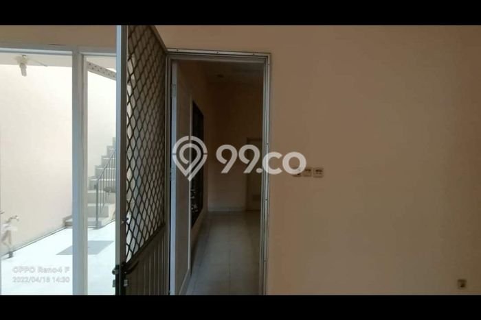 Jual Rumah Strategis Bagus Punya 3 KT di Kelapa Gading Jakarta Utara SHM Jual Rumah Strategis Bagus Punya 3 KT di Kelapa Gading Jakarta Utara SHM