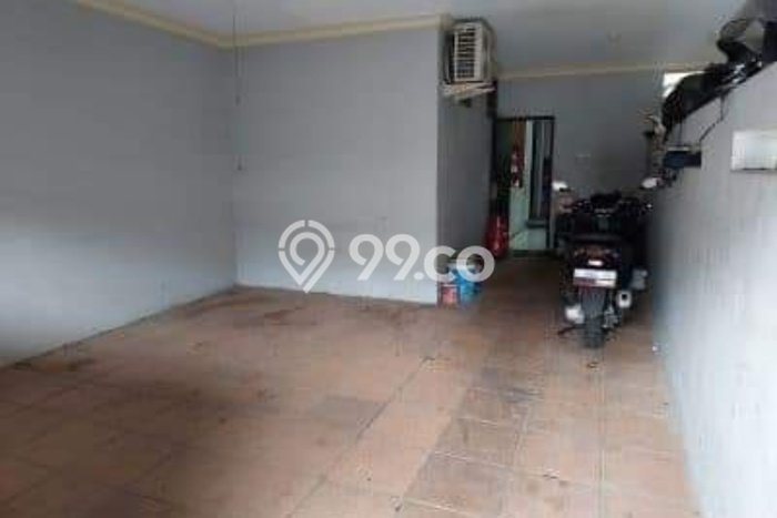 Siap Huni Hunian Elit 12 Kamar di Tebet Dekat ke Mana Pun Siap Huni Hunian Elit 12 Kamar di Tebet Dekat ke Mana Pun
