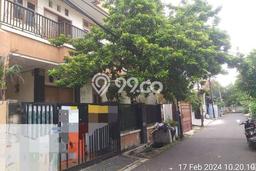 Rumah Elit Modern Tanpa Renovasi di Pulomas Jakarta Timur Rumah Elit Modern Tanpa Renovasi di Pulomas Jakarta Timur