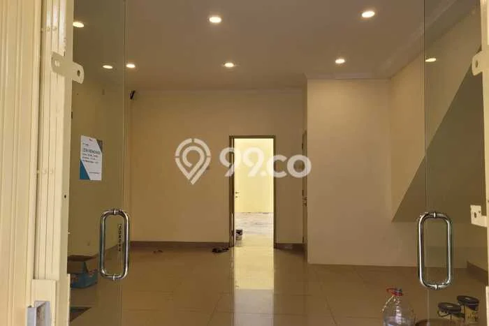 Ruko Disewa di Bekasi dengan LB 108m2 Area Komersial Ramai Ruko Disewa di Bekasi dengan LB 108m2 Area Komersial Ramai