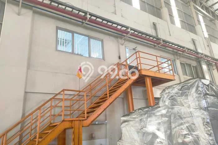 Disewakan Gudang di , Luas 3000m2m², Lokasi Komersial Disewakan Gudang di , Luas 3000m2m², Lokasi Komersial