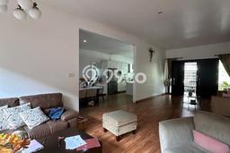 For Sale! Luxury House LT 300m2 Desain Elegan di Harapan Indah For Sale! Luxury House LT 300m2 Desain Elegan di Harapan Indah