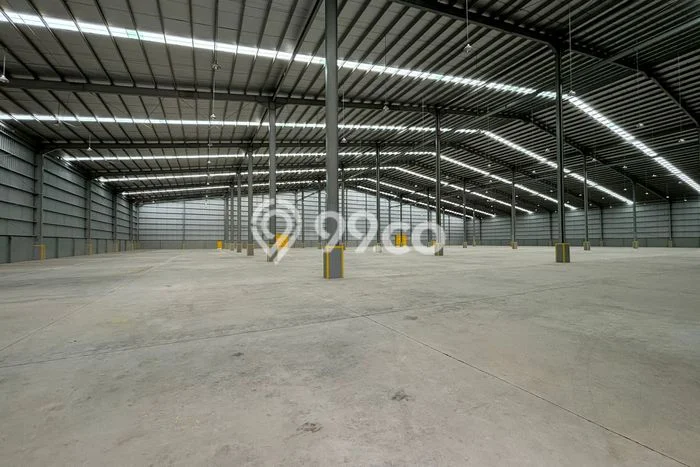 Gudang Disewakan Kawasan Cikarang, Luas 8531m², Area Premium, Siap Usaha Gudang Disewakan Kawasan Cikarang, Luas 8531m², Area Premium, Siap Usaha