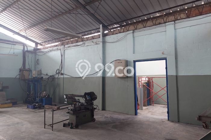 FOR SALE! Komersial di Mustikajaya Bekasi, LT 470m2, LB 280m2 FOR SALE! Komersial di Mustikajaya Bekasi, LT 470m2, LB 280m2