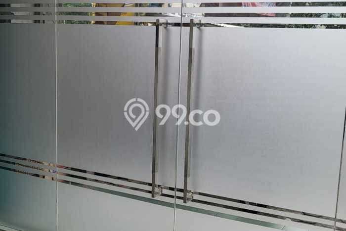 Ruko Dijual di Prime Area Jakarta Timur Luas 210m2 Ruko Dijual di Prime Area Jakarta Timur Luas 210m2