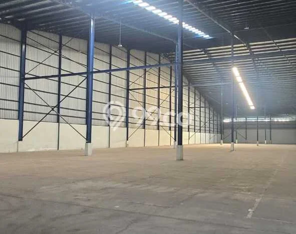 LOKASI STRATEGIS! Gudang Disewakan di Marunda, Luas 2640m², Area Bisnis LOKASI STRATEGIS! Gudang Disewakan di Marunda, Luas 2640m², Area Bisnis