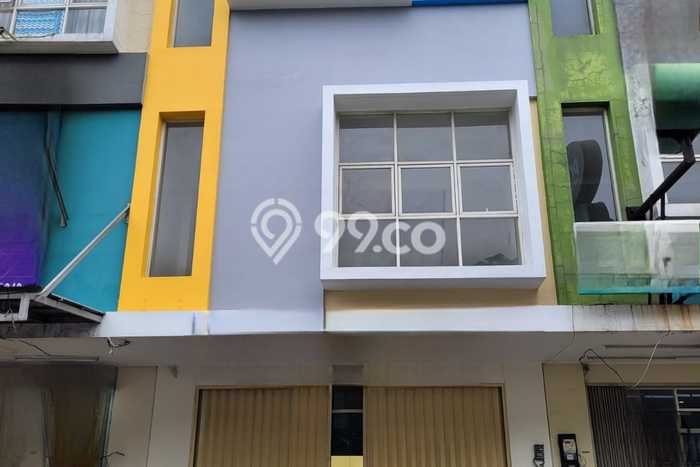 Ruko Disewa di Bekasi dengan LB 108m2 Area Komersial Ramai Ruko Disewa di Bekasi dengan LB 108m2 Area Komersial Ramai
