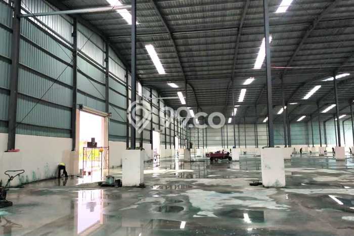 Unit Gudang Disewa Lokasi Tangerang, Tangerang Spesifikasi Luas Bangunan 12240m2 Unit Gudang Disewa Lokasi Tangerang, Tangerang Spesifikasi Luas Bangunan 12240m2