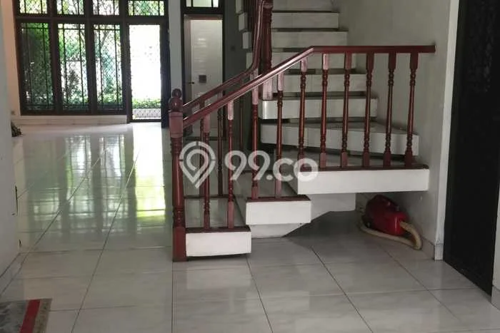 Disewakan Cepat Rumah Kondisi Bagus di Kawasan Pulo Gadung, Jakarta Timur Disewakan Cepat Rumah Kondisi Bagus di Kawasan Pulo Gadung, Jakarta Timur