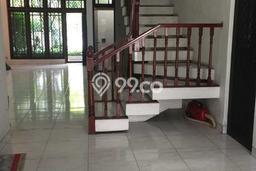 Disewakan Cepat Rumah Kondisi Bagus di Kawasan Pulo Gadung, Jakarta Timur Disewakan Cepat Rumah Kondisi Bagus di Kawasan Pulo Gadung, Jakarta Timur