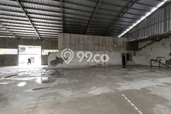 Gudang disewakan di Cakung Jakarta Timur dengan luas bangunan 800m2 Gudang disewakan di Cakung Jakarta Timur dengan luas bangunan 800m2