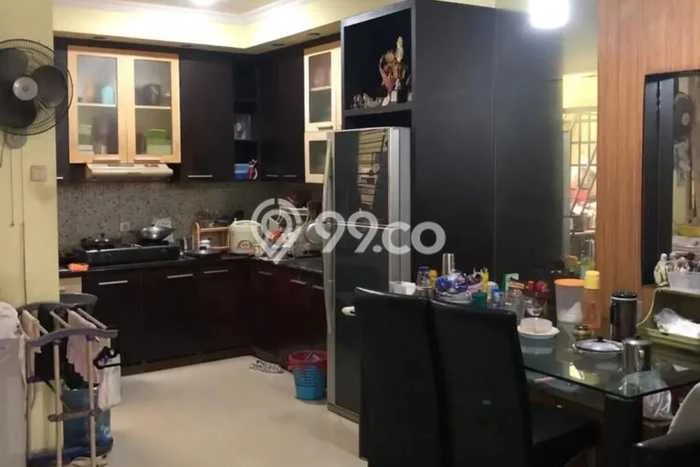 For Sale Rumah 3 Kamar Lokasi Ideal Bagus dan Strategis di Kelapa Gading For Sale Rumah 3 Kamar Lokasi Ideal Bagus dan Strategis di Kelapa Gading