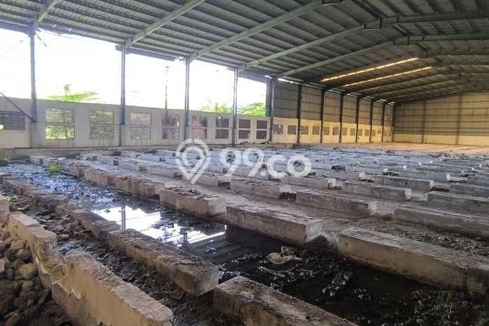 Gudang Kawasan Cikarang Pusat, Luas 8000m2m², Jalan Utama, Lokasi Ramai Gudang Kawasan Cikarang Pusat, Luas 8000m2m², Jalan Utama, Lokasi Ramai