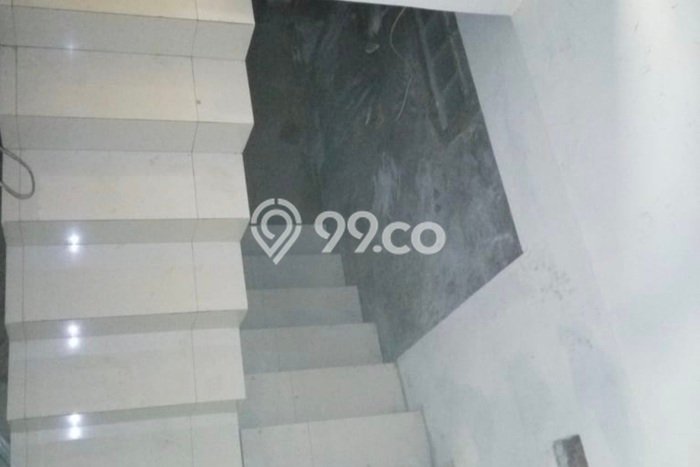 Disewakan Ruko di Kawasan Ramai Graha Raya Luas 230m2 Disewakan Ruko di Kawasan Ramai Graha Raya Luas 230m2