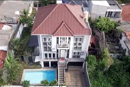Dijual Rumah Premium dengan Fasilitas Sekitar Lengkap di Mampang Prapatan, Jakarta Selatan Dijual Rumah Premium dengan Fasilitas Sekitar Lengkap di Mampang Prapatan, Jakarta Selatan