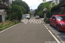 Dijual Rumah Luas Elegan Dengan View Eksklusif di Pulomas, Jakarta Timur Dijual Rumah Luas Elegan Dengan View Eksklusif di Pulomas, Jakarta Timur