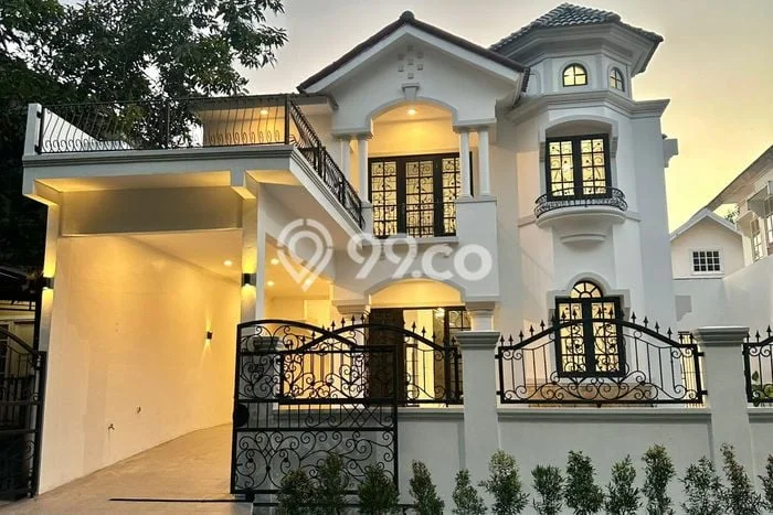 Rumah Strategis Minimalis Lb 180m2 di Cikarang Pusat, Bekasi Rumah Strategis Minimalis Lb 180m2 di Cikarang Pusat, Bekasi